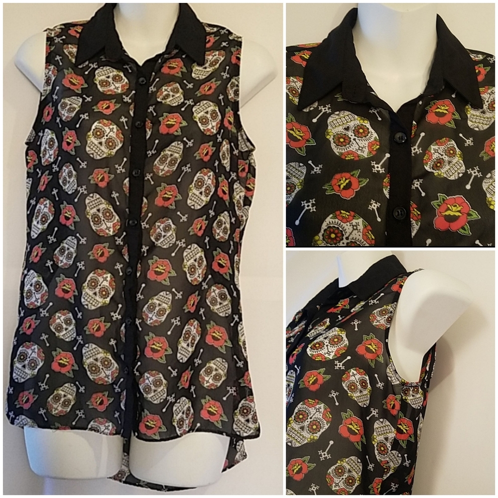 SKULLS AND ROSES SLEEVELESS GOTHIC TOP